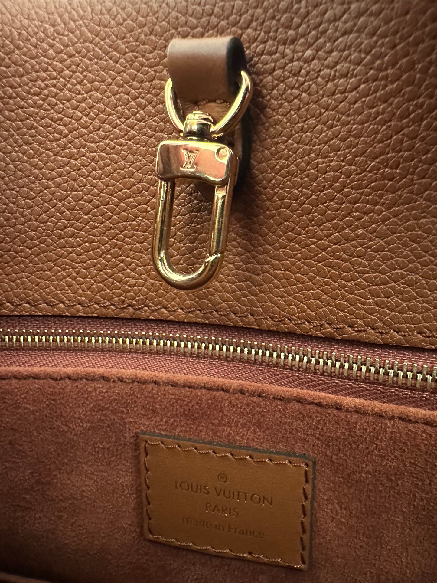 Louis Vuitton Empreinte Monogram Giant OnTheGo GM Tote Bag Cognac