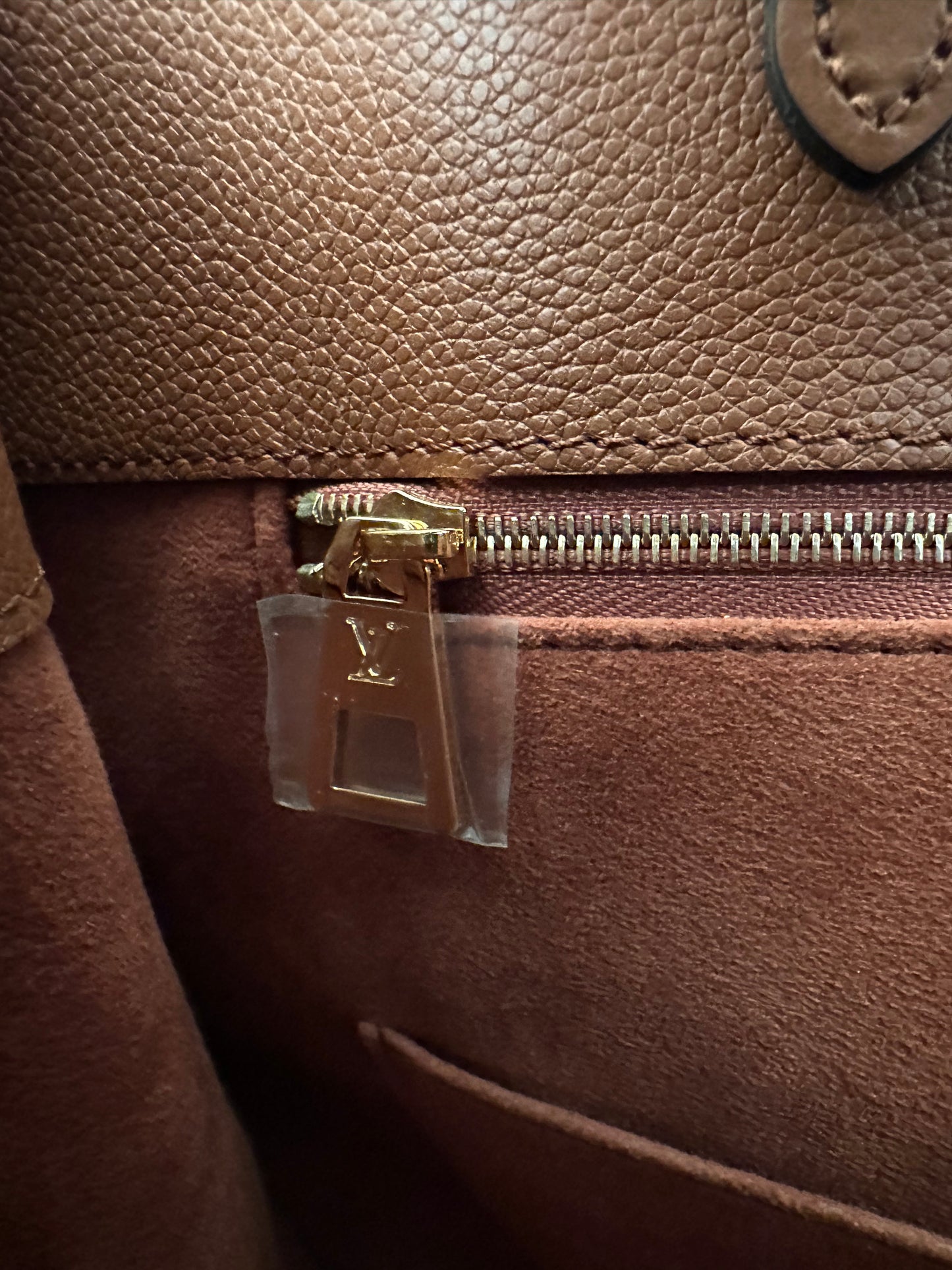 Louis Vuitton Empreinte Monogram Giant OnTheGo GM Tote Bag Cognac