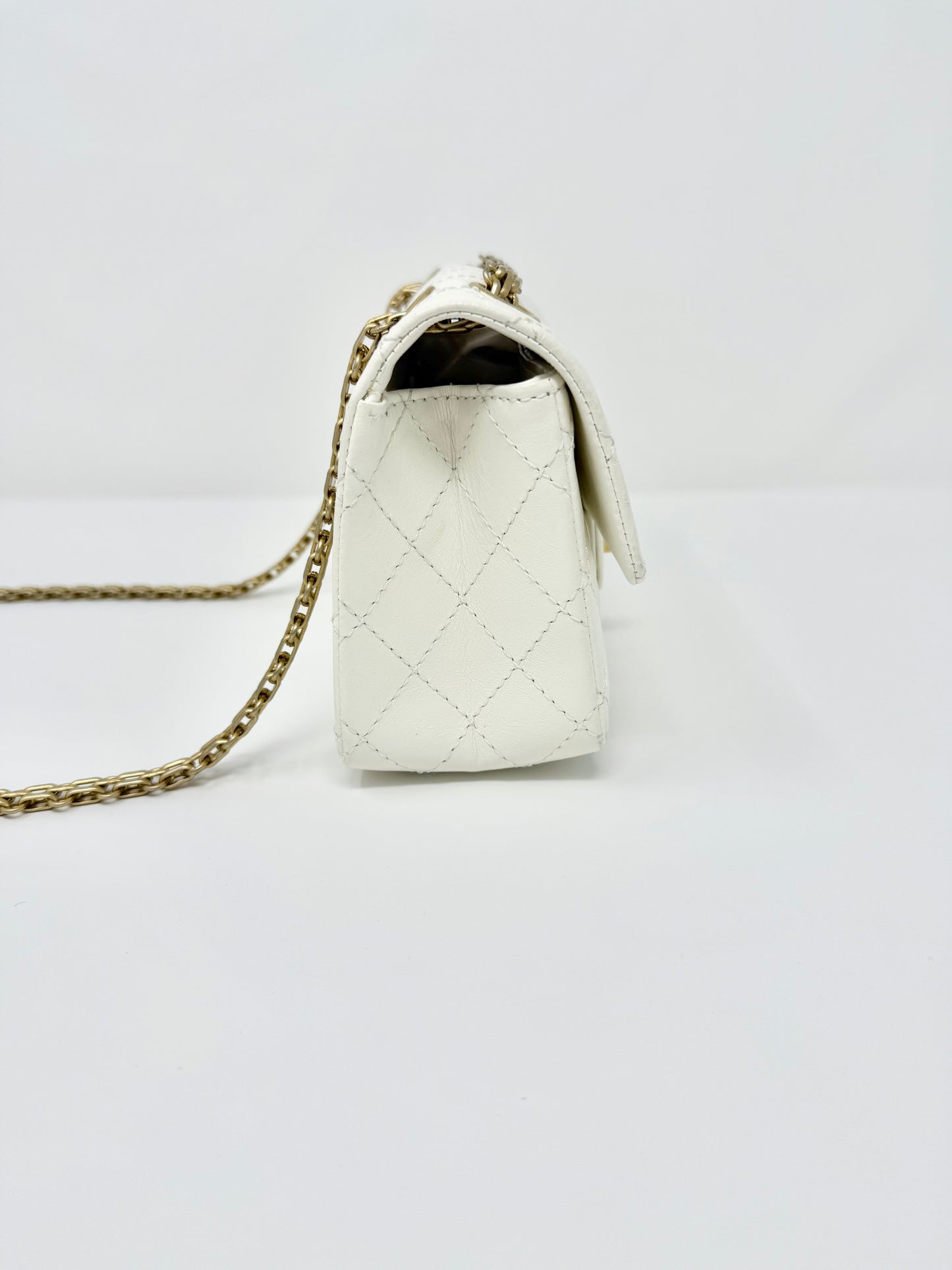 CHANEL Mini 2.55 Reissue Classic Flap White