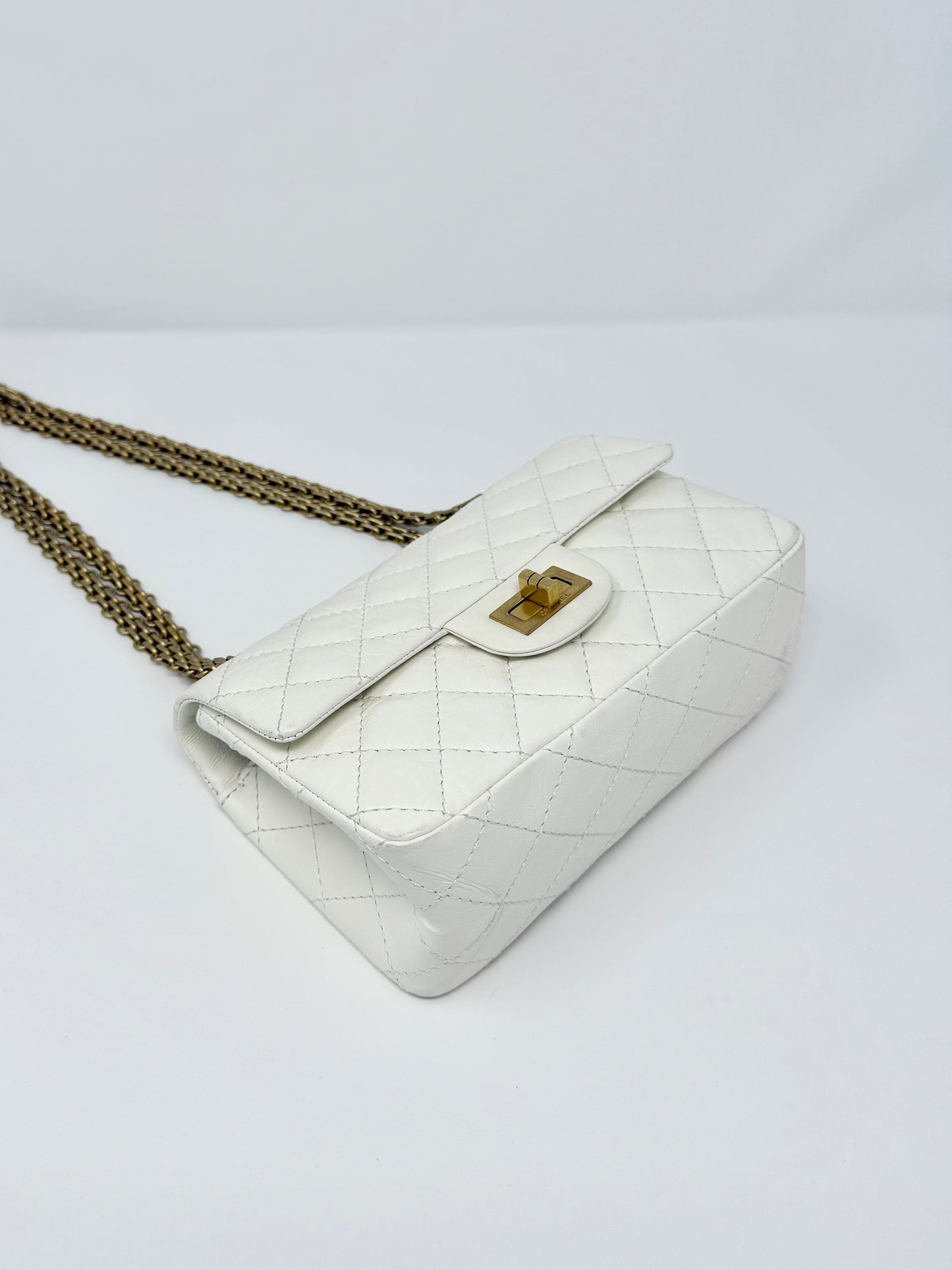 CHANEL Mini 2.55 Reissue Classic Flap White