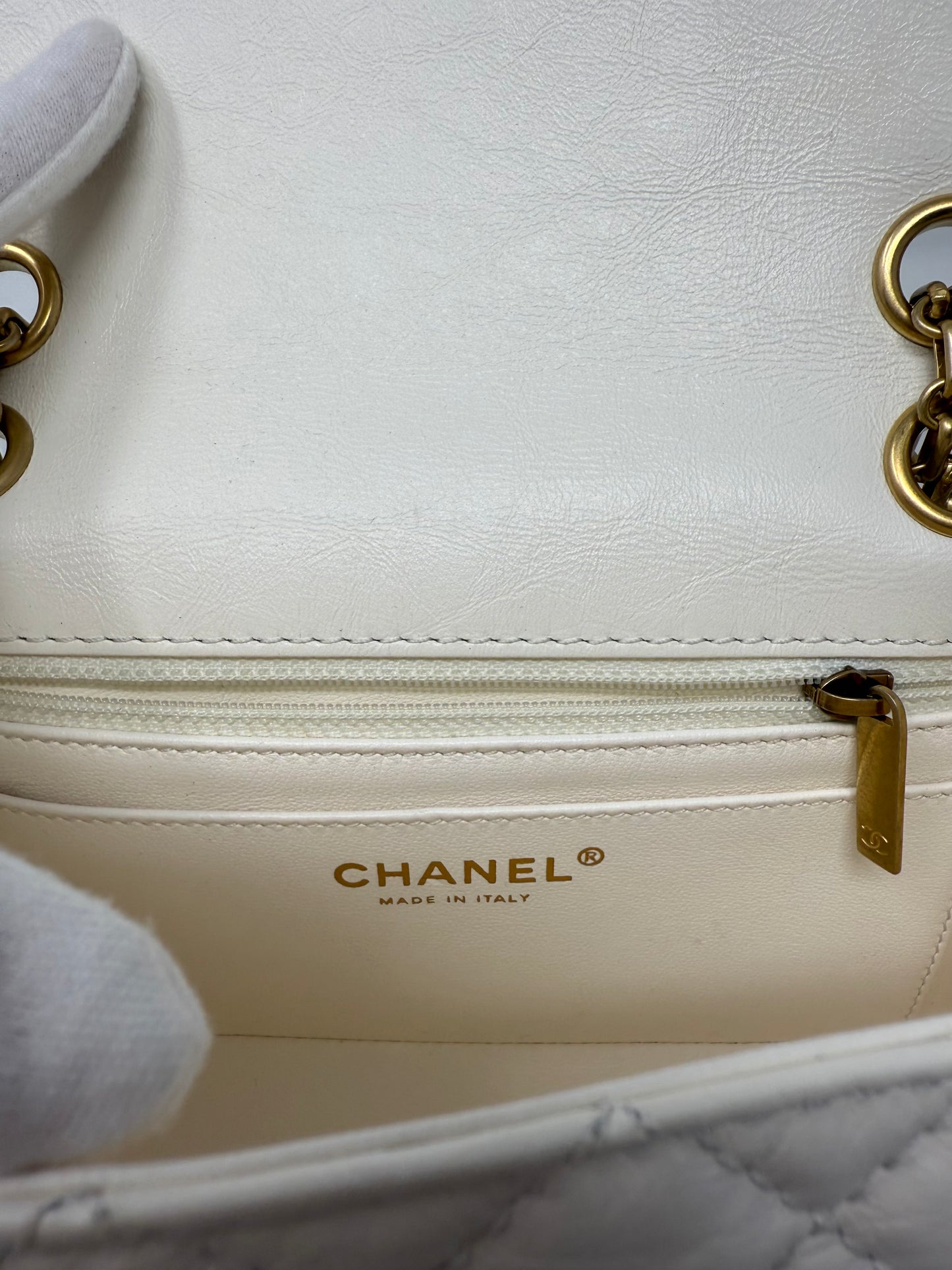 CHANEL Mini 2.55 Reissue Classic Flap White