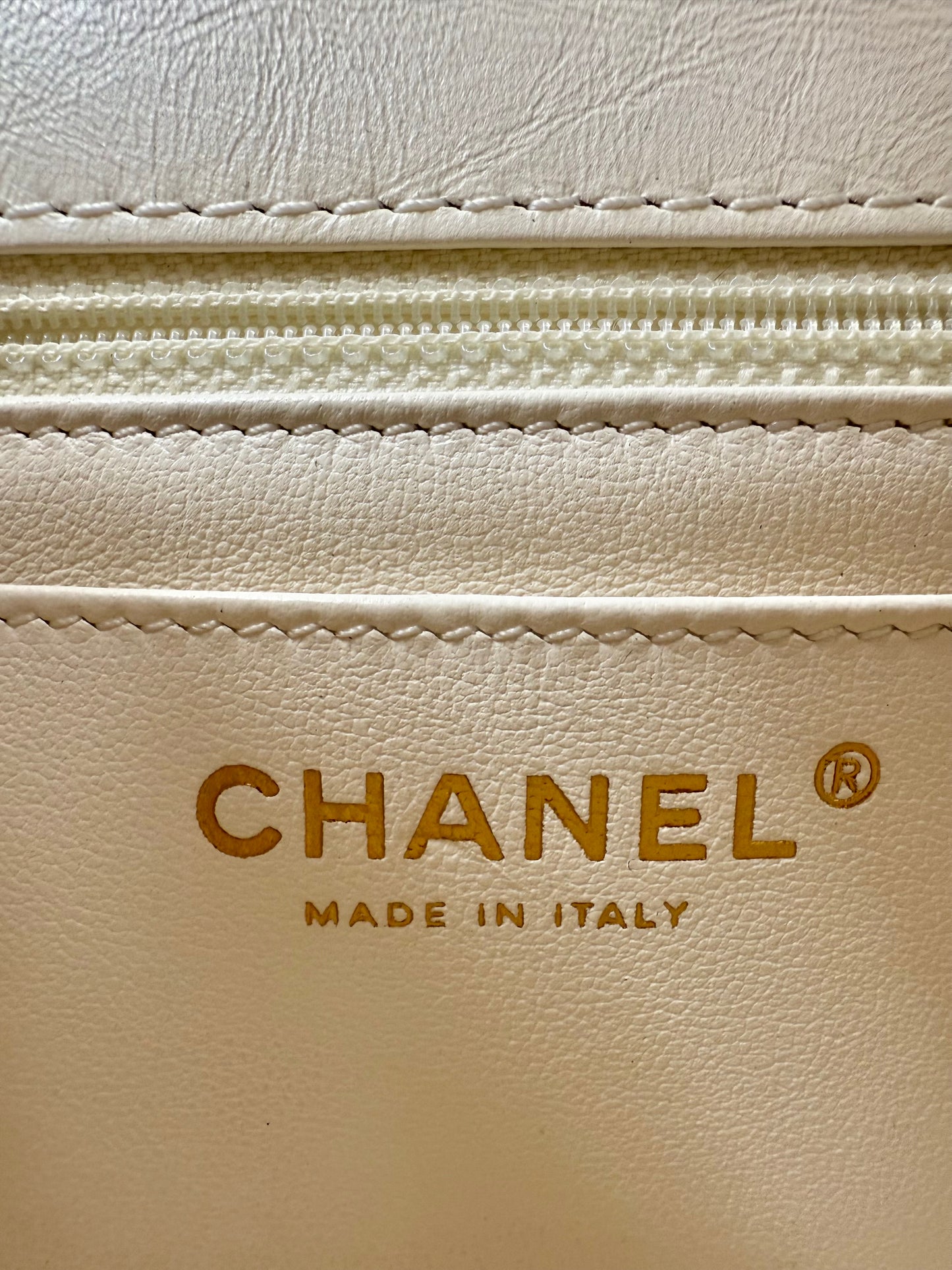 CHANEL Mini 2.55 Reissue Classic Flap White