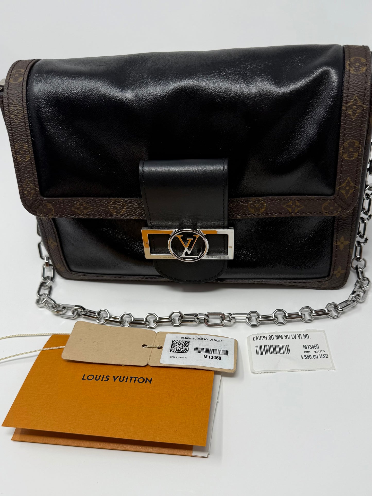 Louis Vuitton Dauphine Soft Vibe MM Black Silver