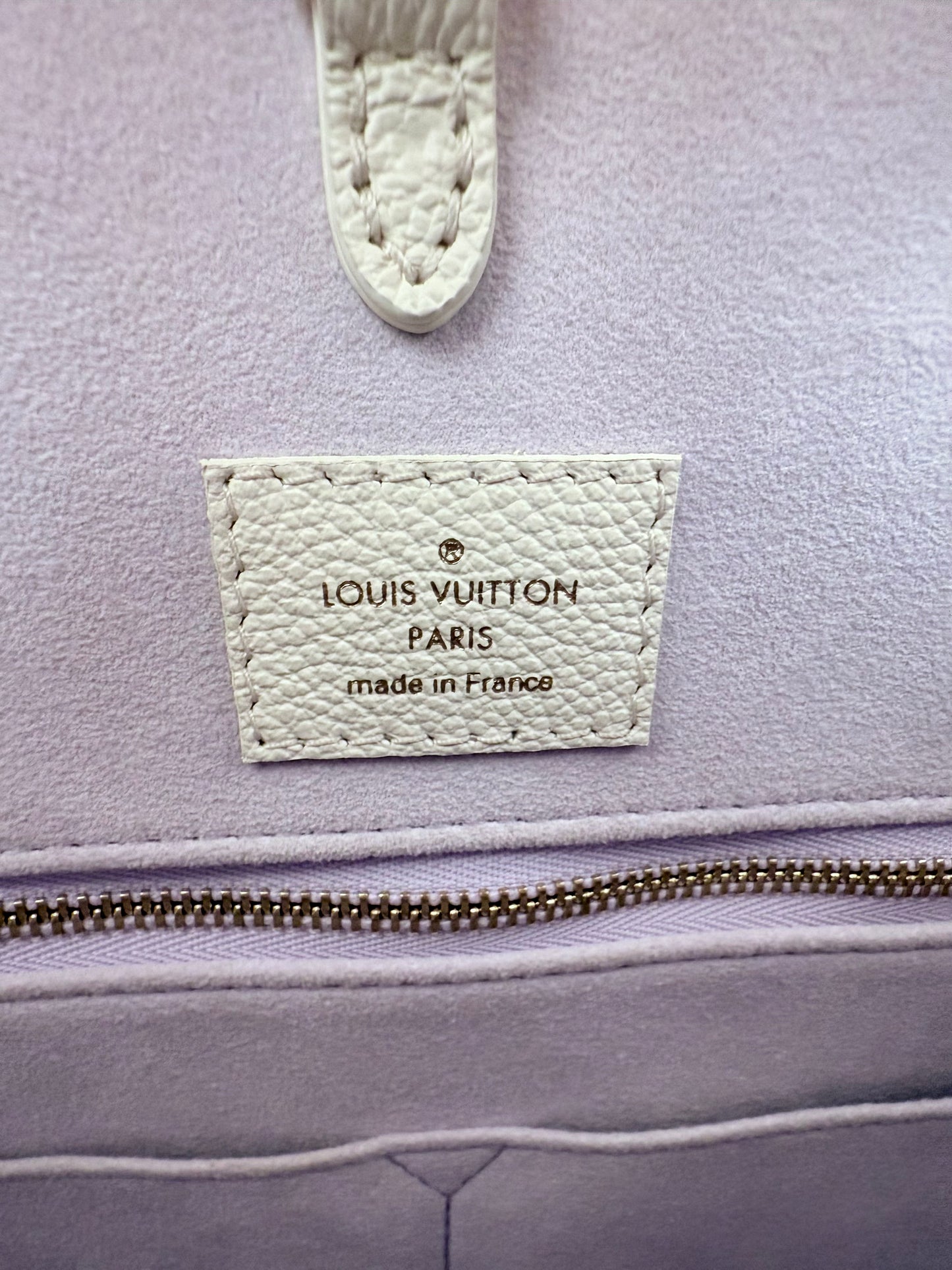 Louis Vuitton OnTheGo MM Bubble Tea Latte Monogram Cream Lilac Purple