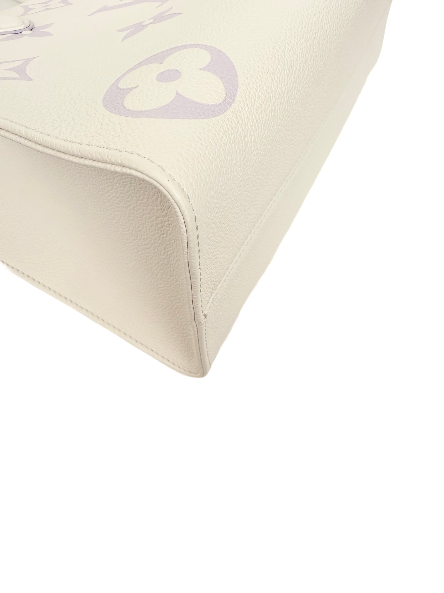 Louis Vuitton OnTheGo MM Bubble Tea Latte Monogram Cream Lilac Purple