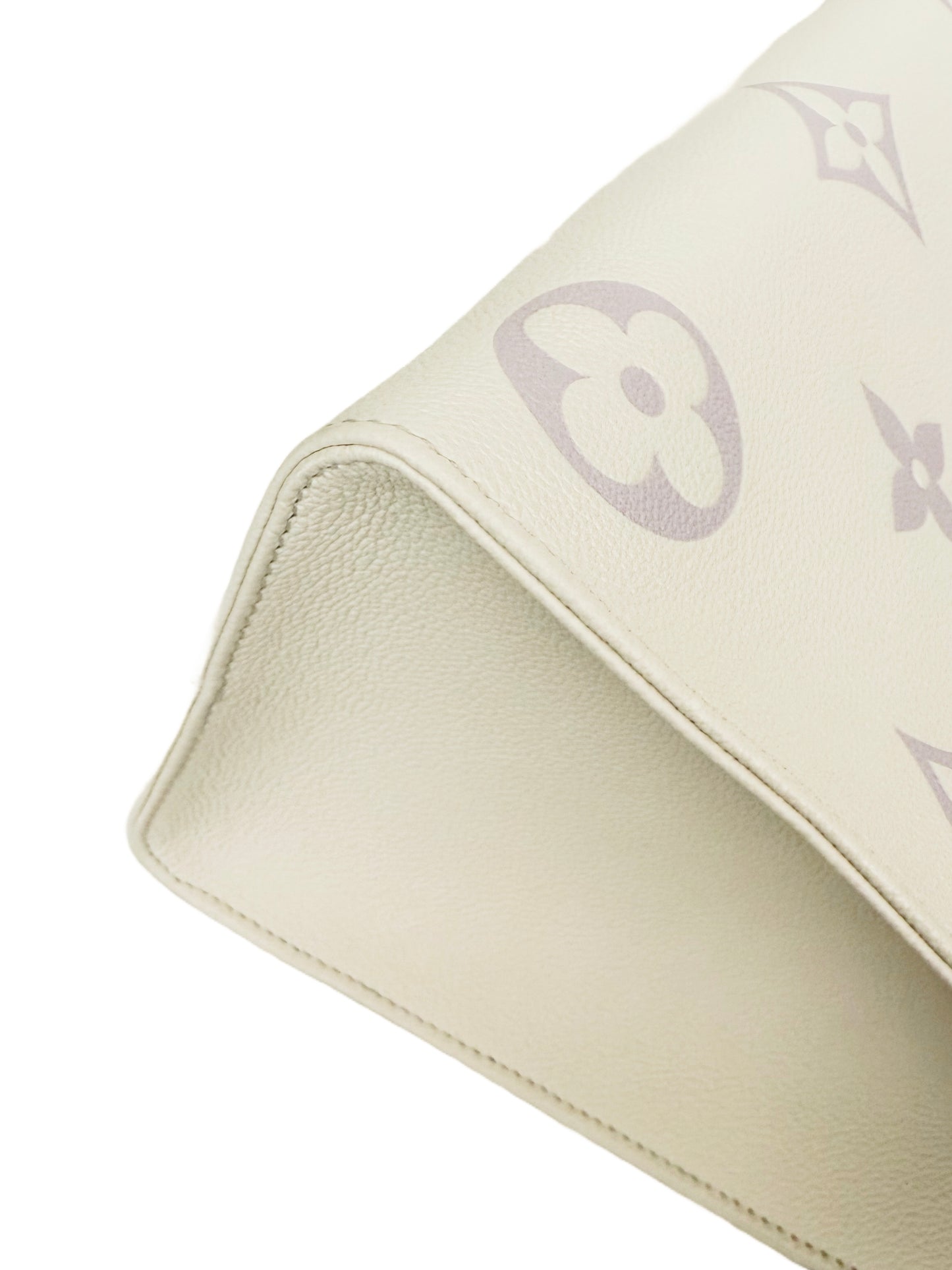 Louis Vuitton OnTheGo MM Bubble Tea Latte Monogram Cream Lilac Purple