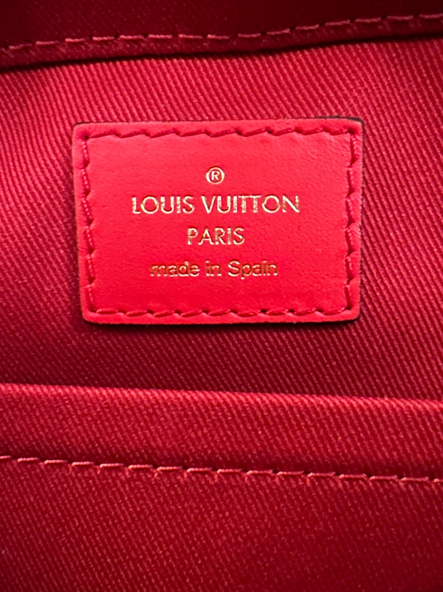 Louis Vuitton Saintonge Monogram Red Coquelicot