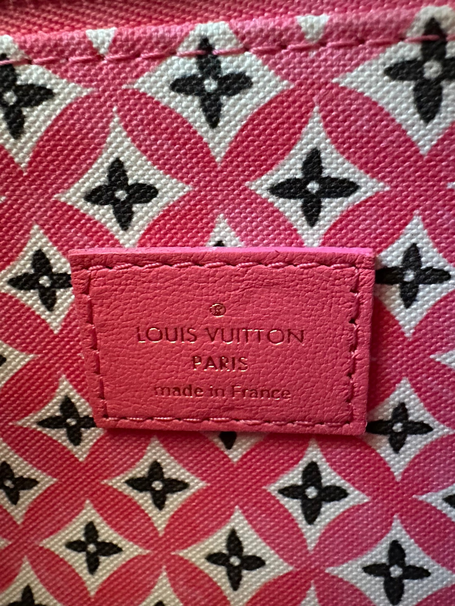 Louis Vuitton OnTheGo PM By The Pool Rose Pink