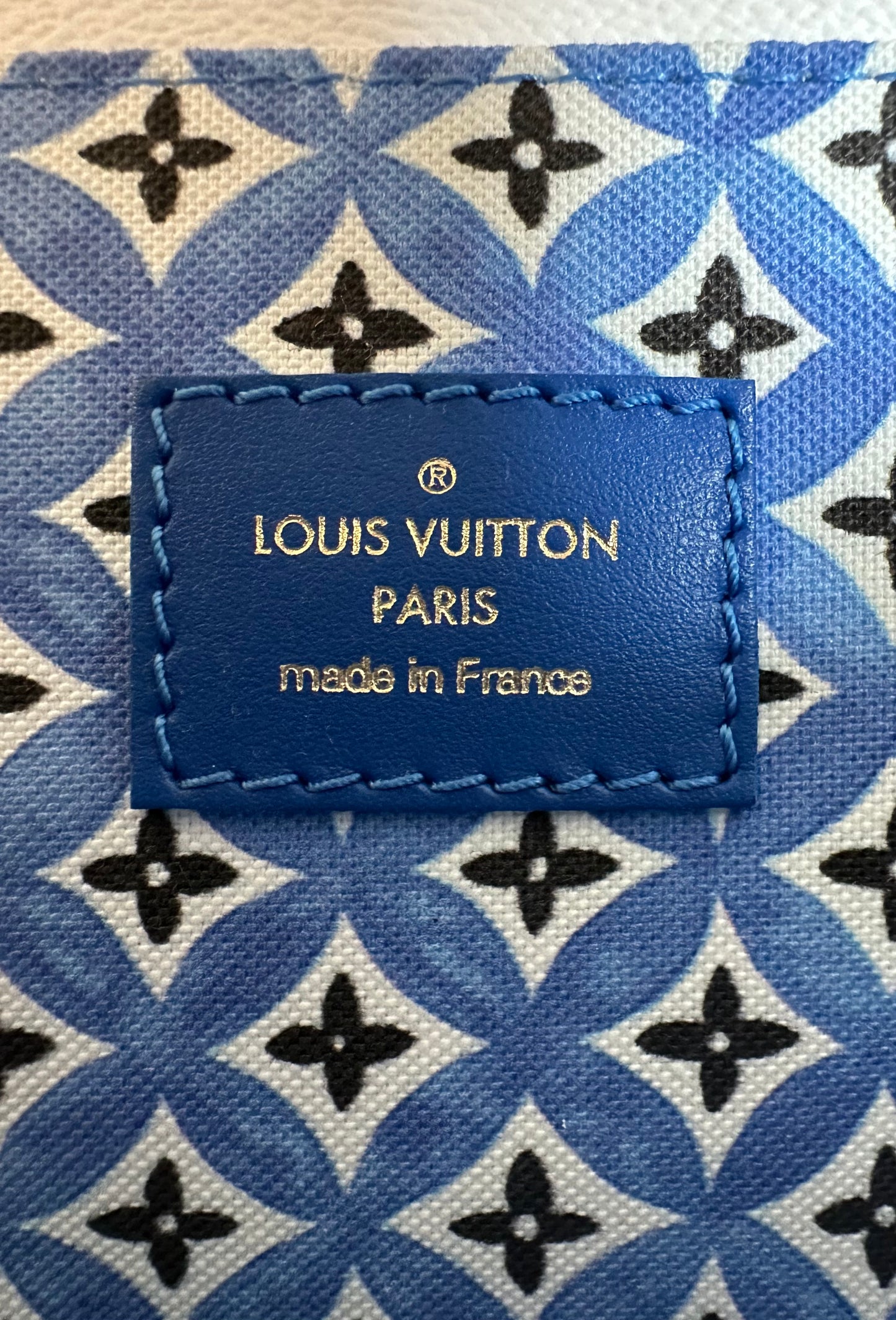 Louis Vuitton By The Pool Pochette Metis MM Blue