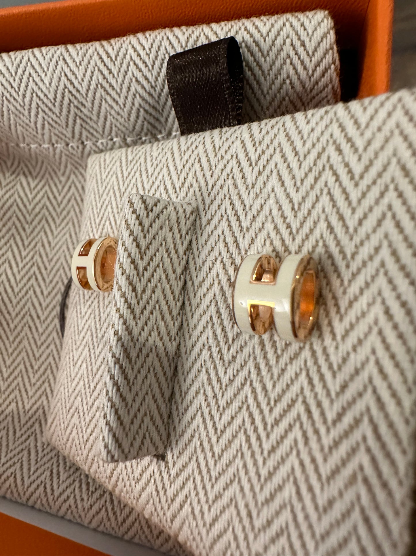 Hermes Mini Pop H Earrings Blanc/Rose Gold