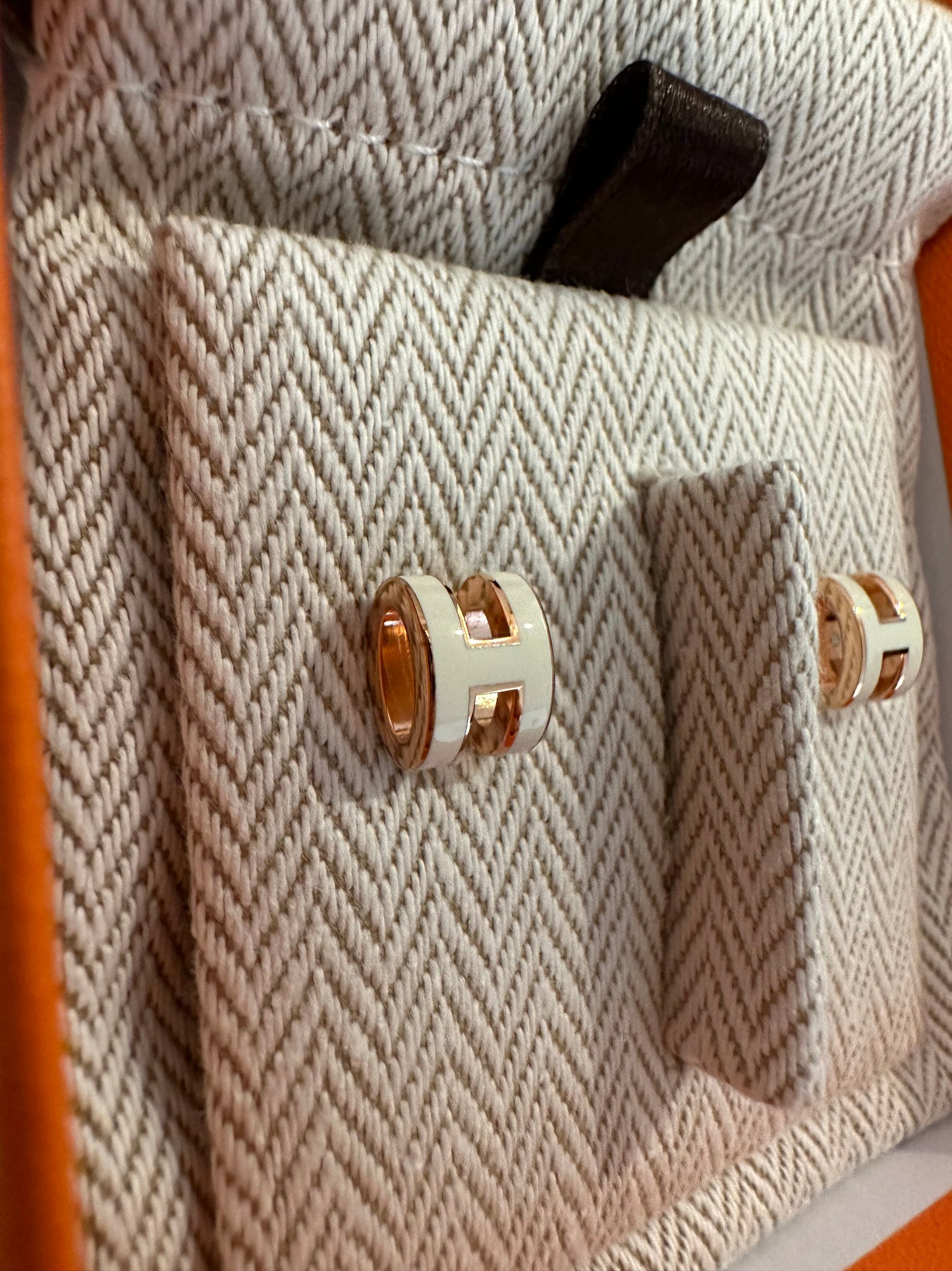 Hermes Mini Pop H Earrings Blanc/Rose Gold