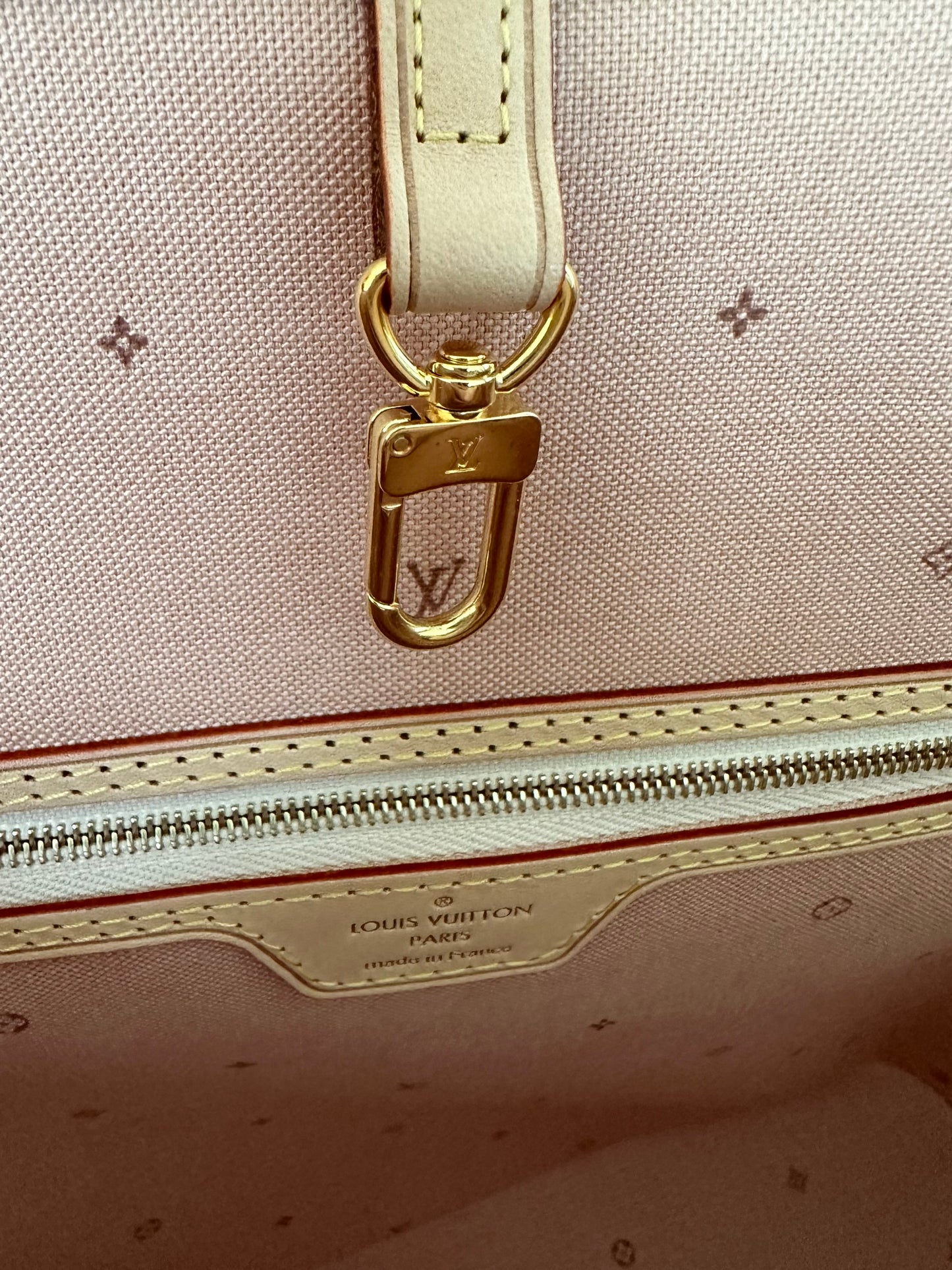 Louis Vuitton Neverfull Tote Fall for You Monogram Canvas MM Beige Clair