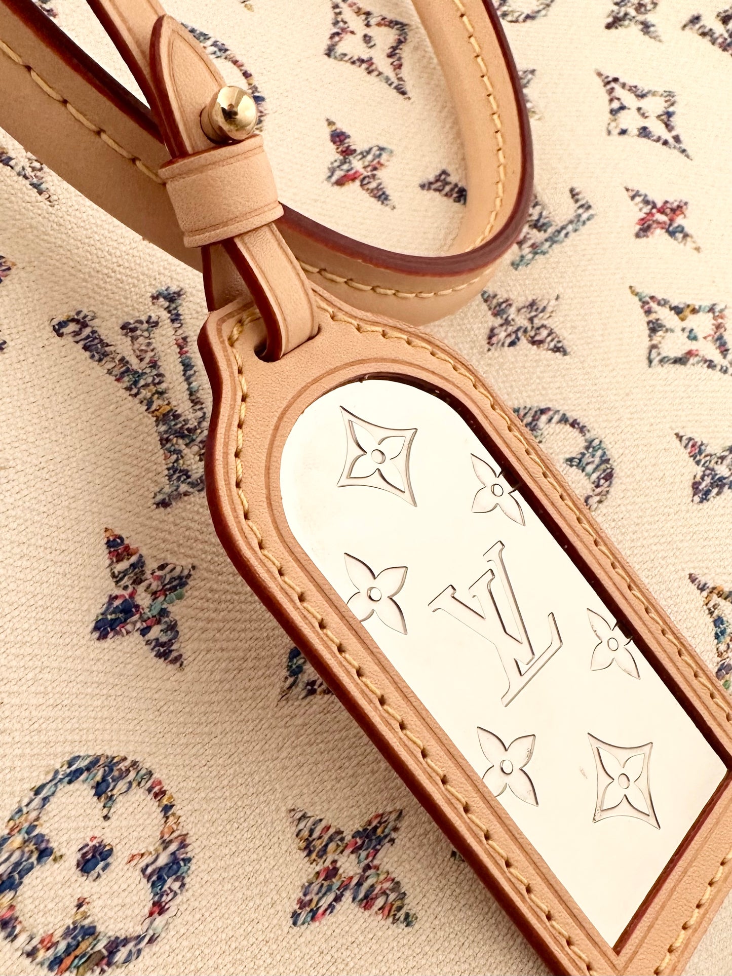 Louis Vuitton OnTheGo MM Cream Multicolor Rainbow Nautical