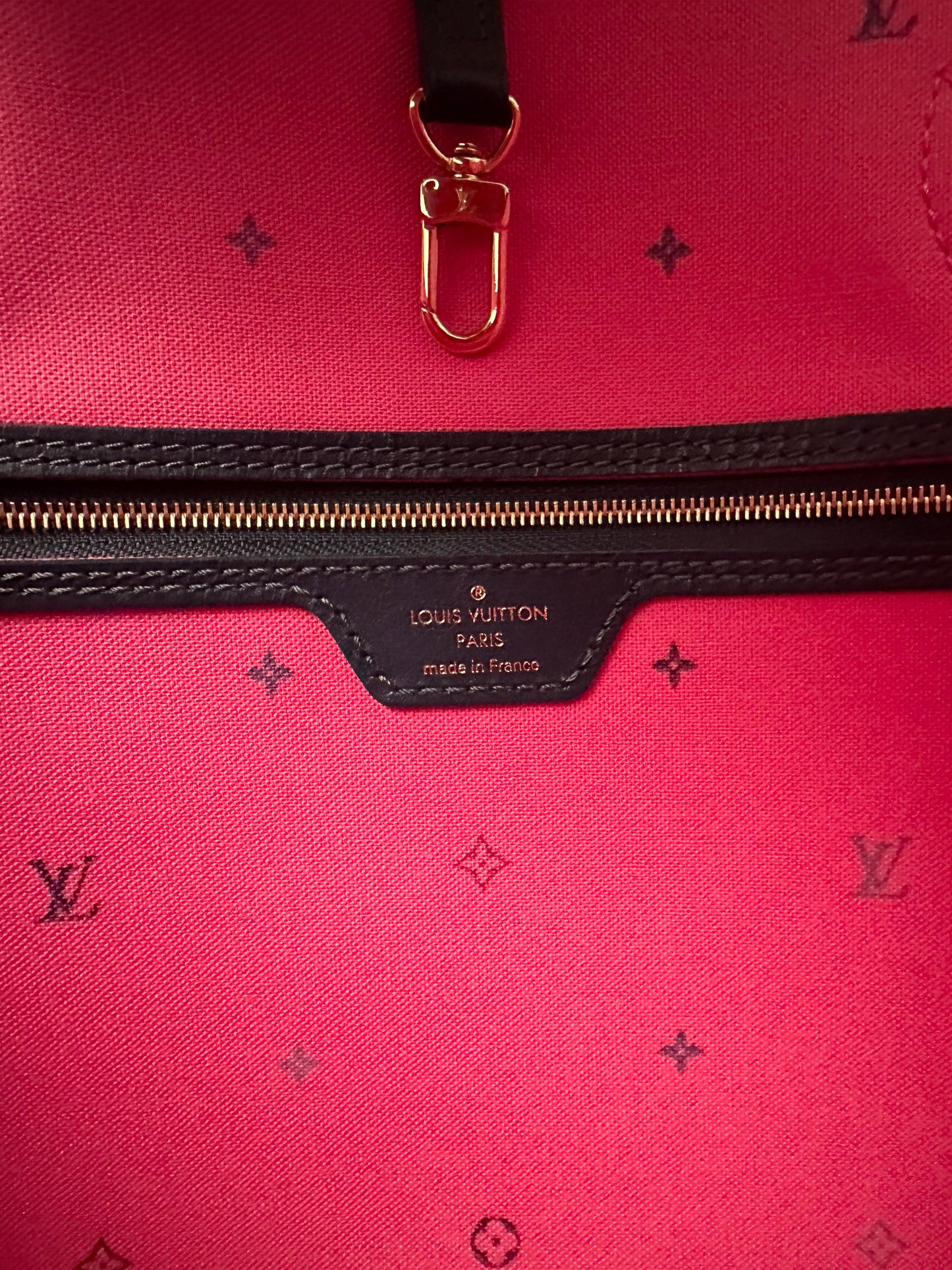 Louis Vuitton Neverfull MM Midnight Fuchsia Spring in the City