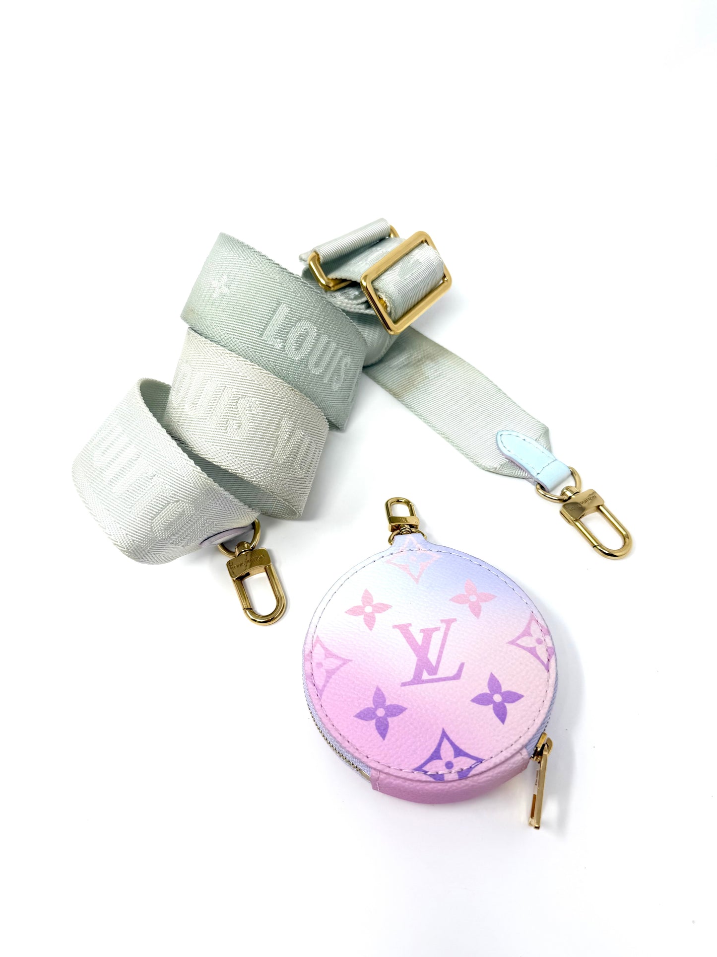 Louis Vuitton Monogram Giant Spring In The City OnTheGo PM Sunrise Pastel