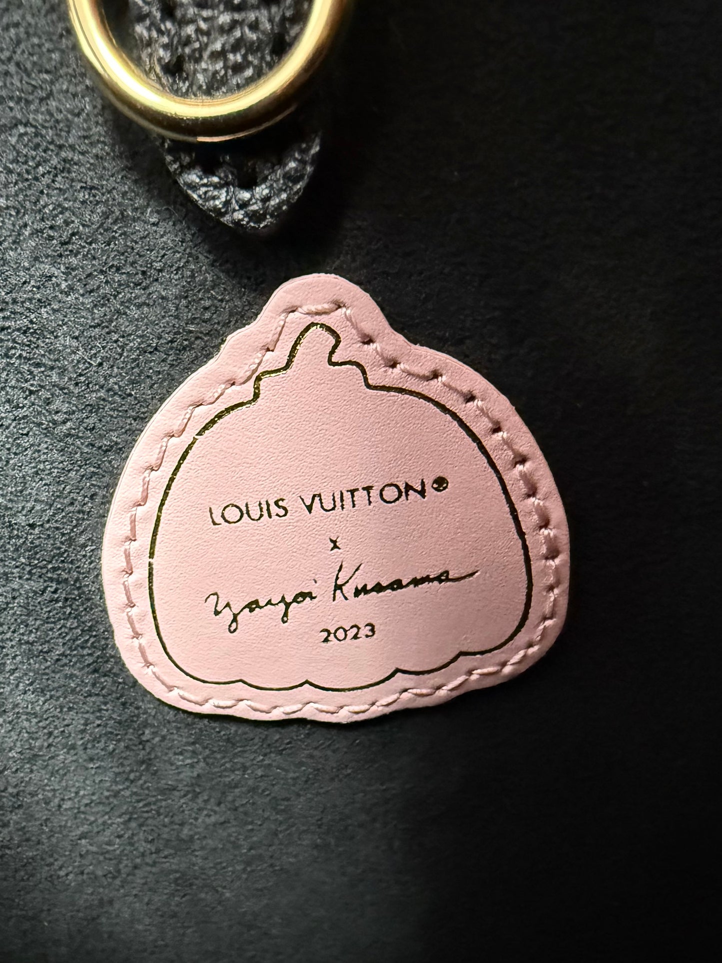 Louis Vuitton Yayoi Kusama OnTheGo MM Empreinte Black Flowers Butterflies