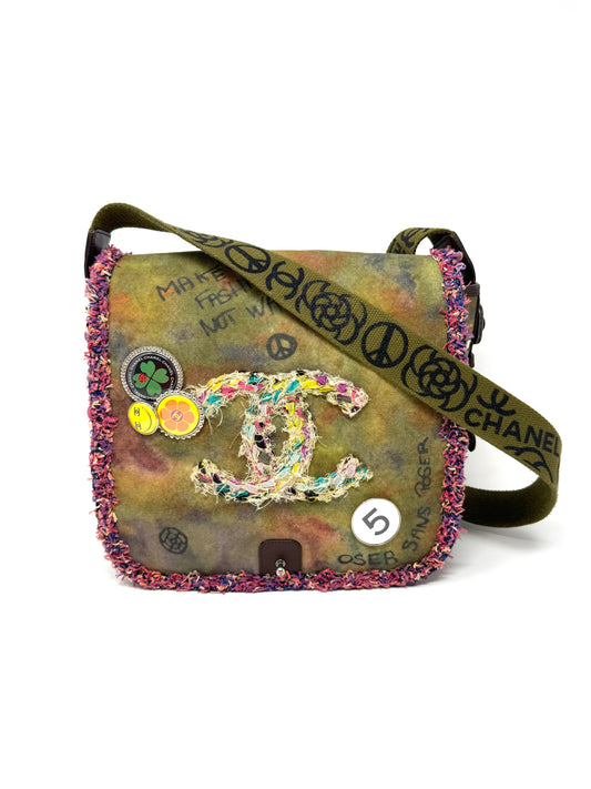 CHANEL Graffiti On The Pavements Khaki Multicolor Messenger Bag Runway