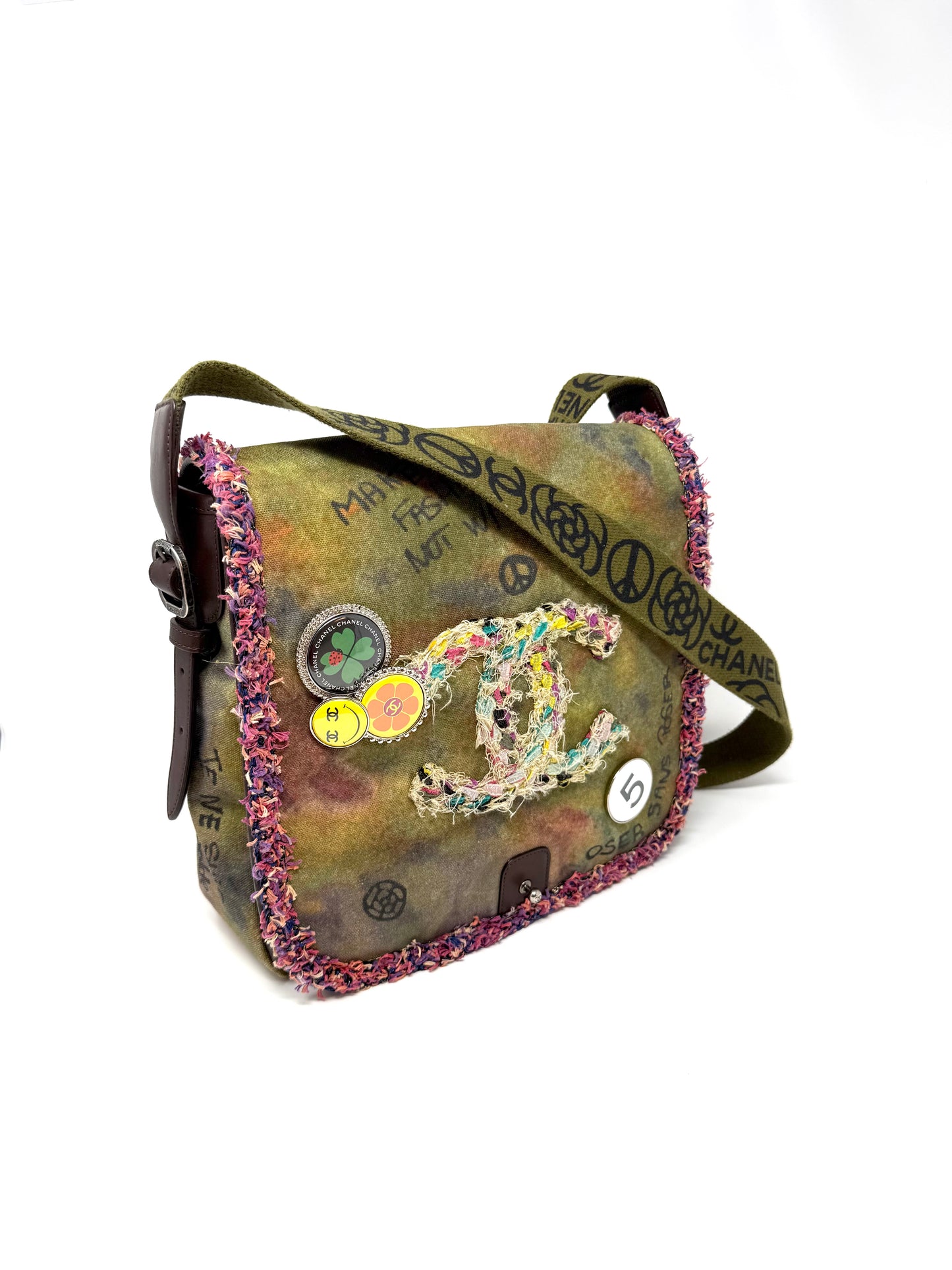 CHANEL Graffiti On The Pavements Khaki Multicolor Messenger Bag Runway