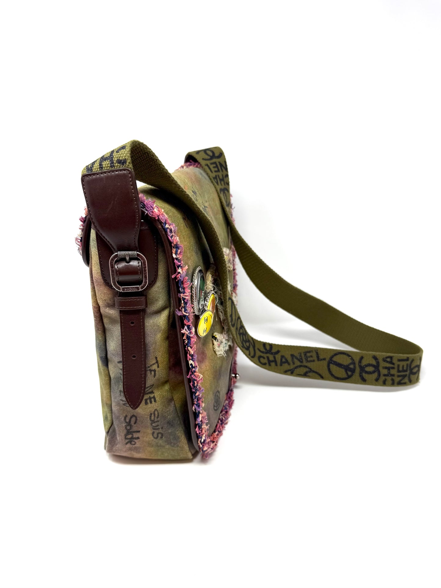 CHANEL Graffiti On The Pavements Khaki Multicolor Messenger Bag Runway