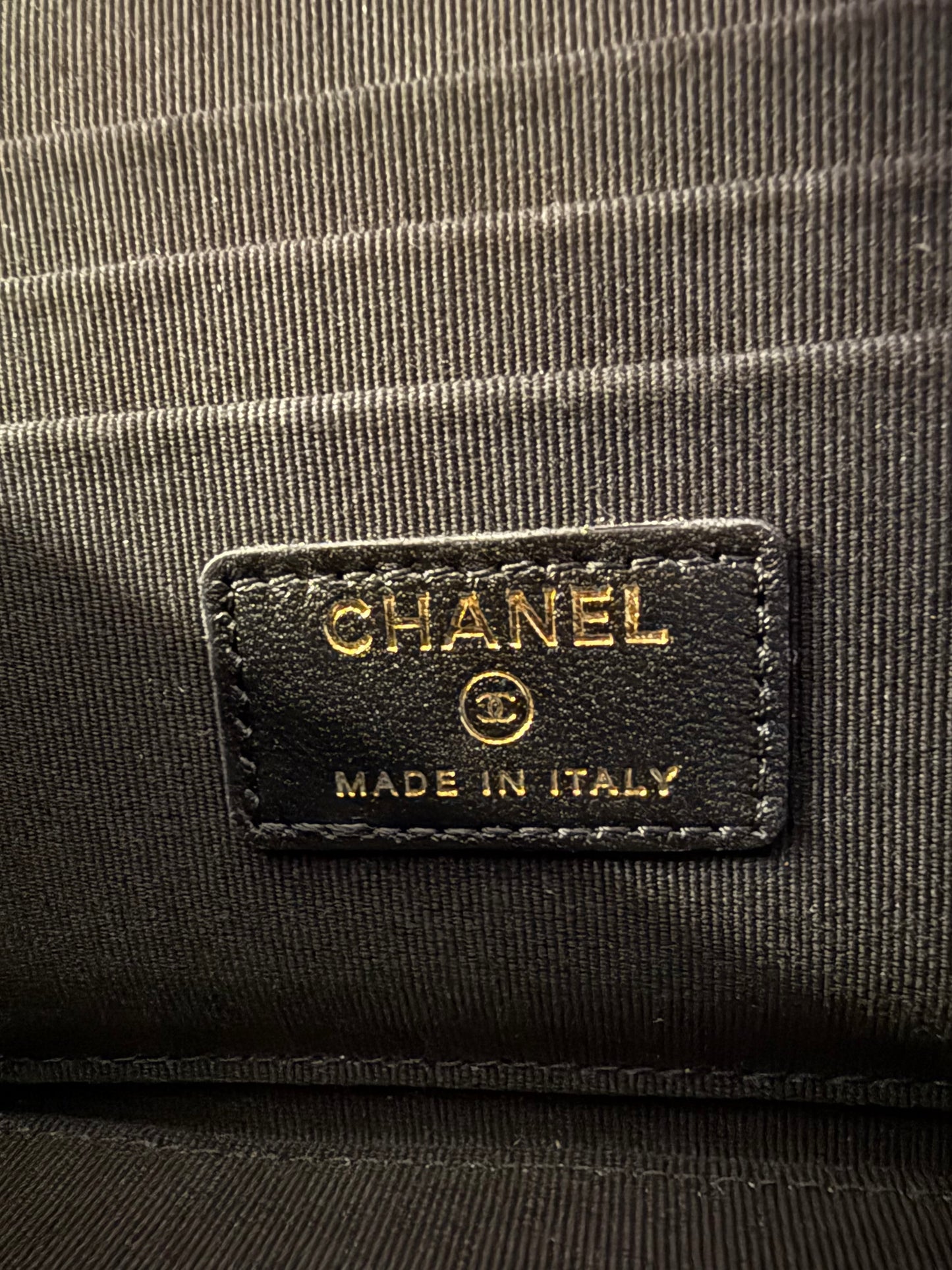 CHANEL Diamond Threaded Tweed CC Pearl Crush Vanity Chain Rainbow Multicolor