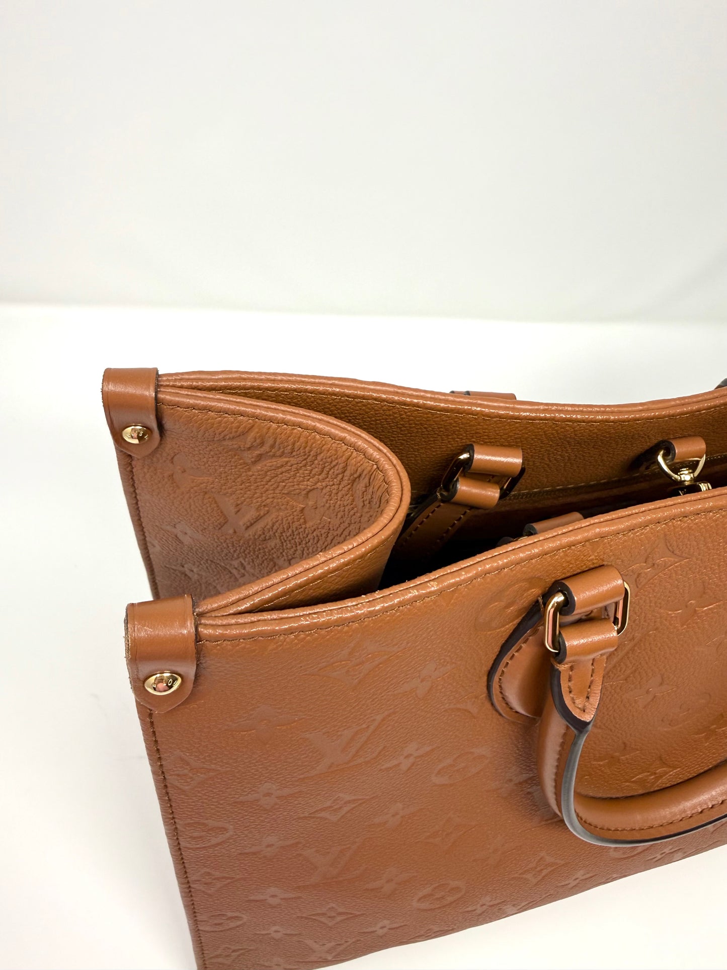 Louis Vuitton Empreinte Monogram OnTheGo MM Tote Bag Cognac
