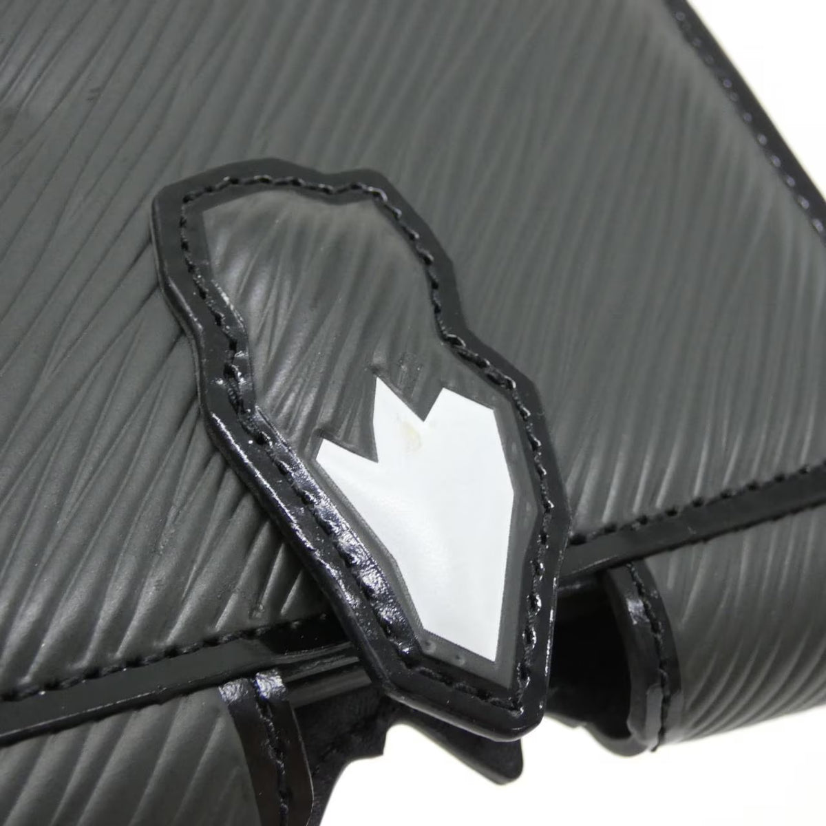 Louis Vuitton Grace Coddington Catogram Card Holder Pouch Epi Gray