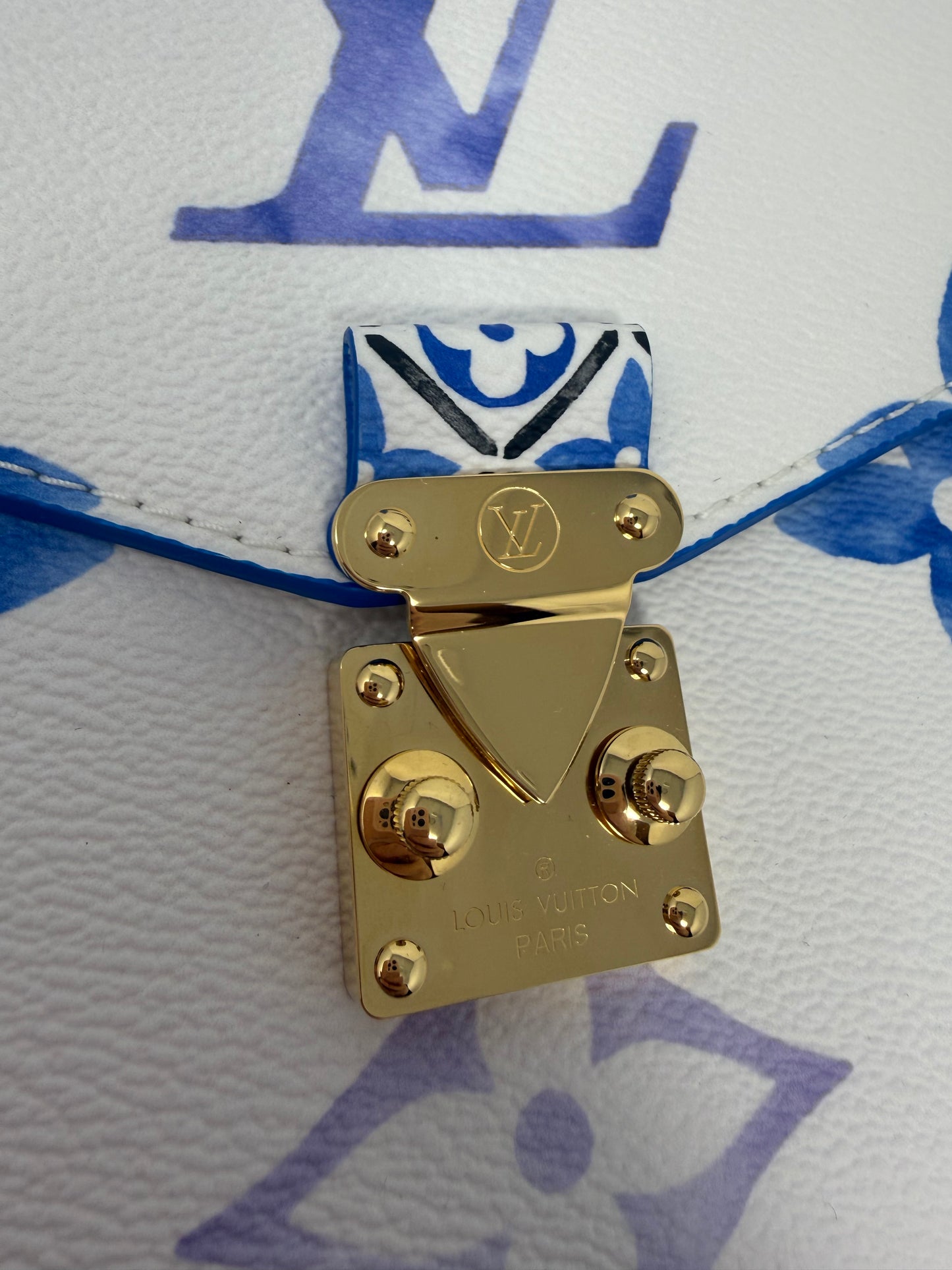 Louis Vuitton By The Pool Pochette Metis MM Blue