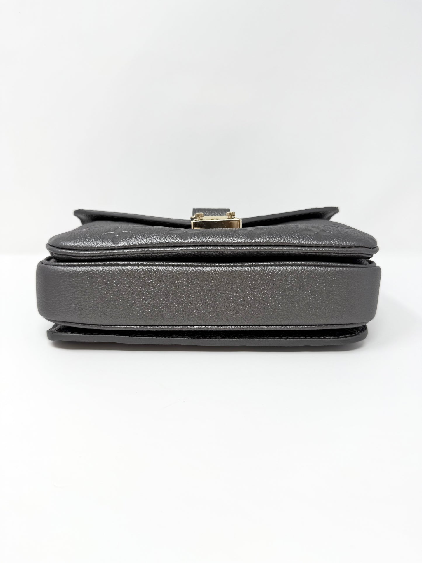 Louis Vuitton Shimmery Empreinte LV Ski Pochette Metis East West Gun Metal