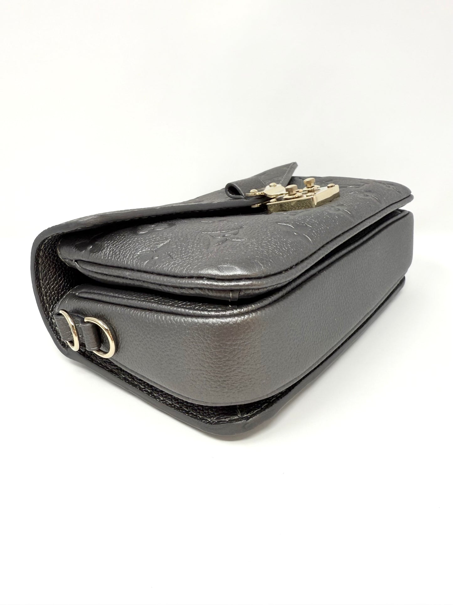 Louis Vuitton Shimmery Empreinte LV Ski Pochette Metis East West Gun Metal