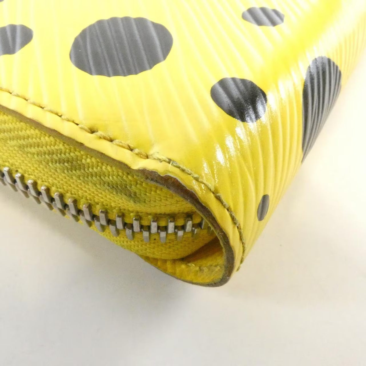 Louis Vuitton Yayoi Kasuma Zippy Wallet Epi Yellow Black Infinity Dots