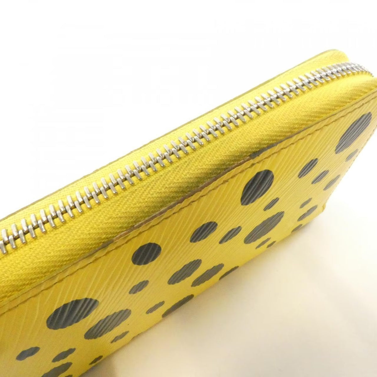 Louis Vuitton Yayoi Kasuma Zippy Wallet Epi Yellow Black Infinity Dots