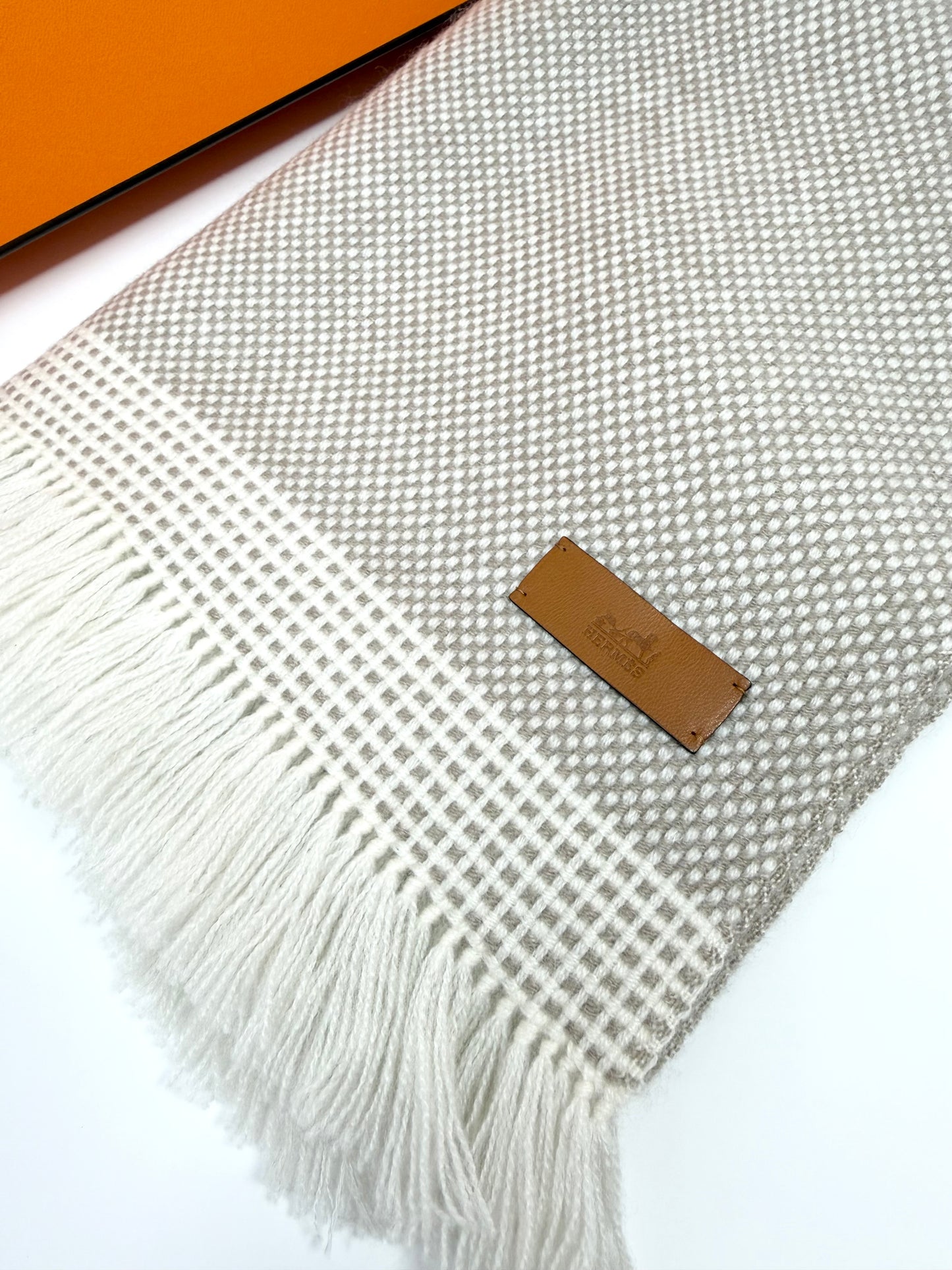 Hermes 100% Cashmere Warm Fringe Scarf Light Grey Brown White