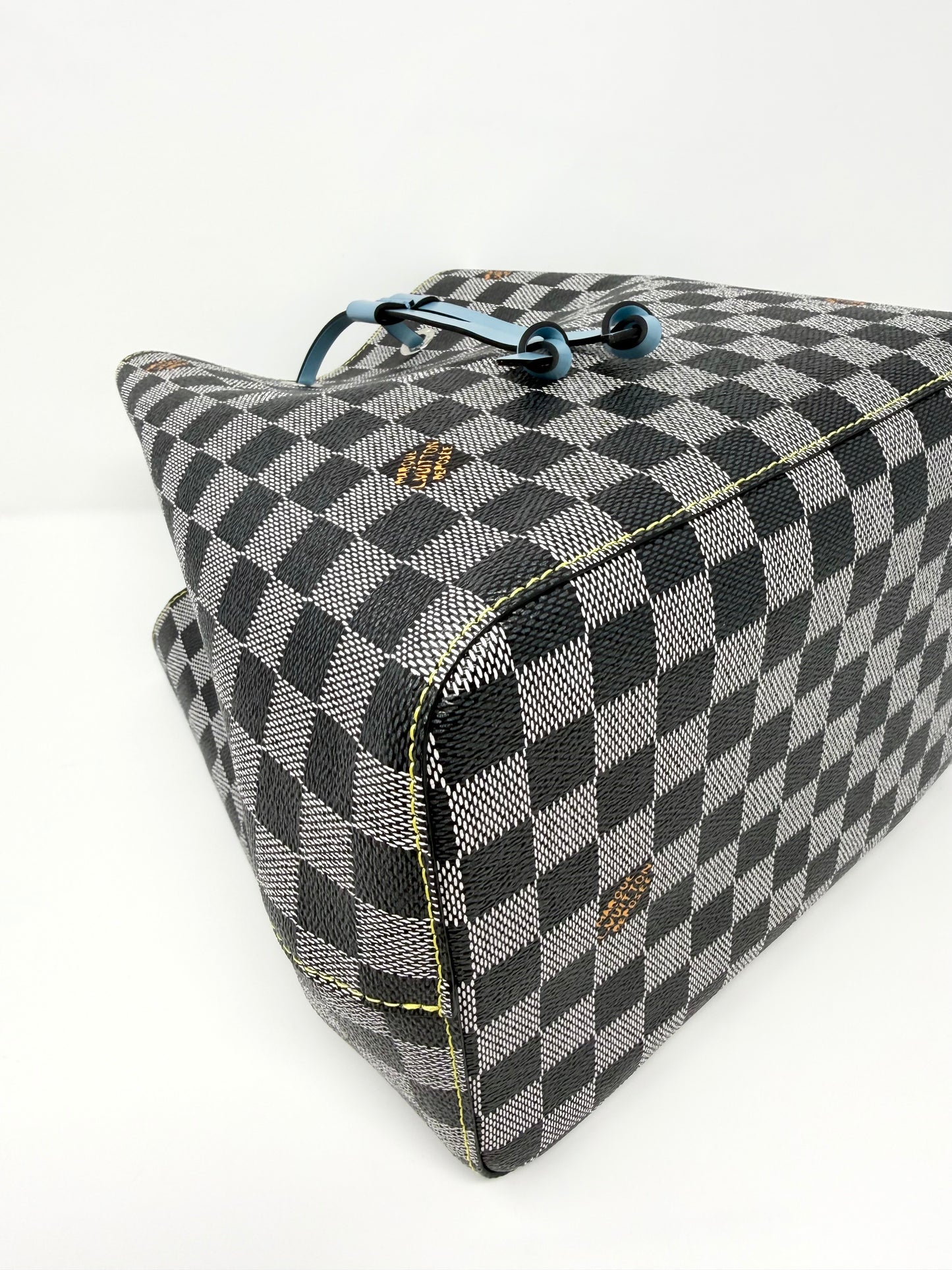 Louis Vuitton Damier Noir NeoNoe MM Tricolor Nicolas Ghesquiere
