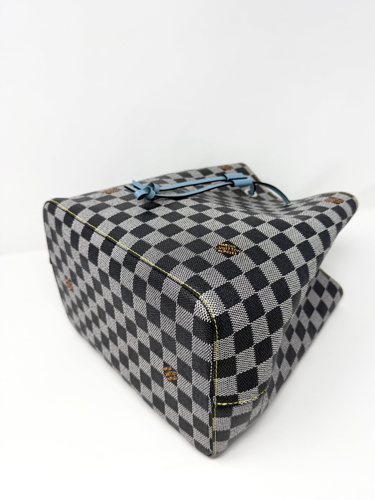 Louis Vuitton Damier Noir NeoNoe MM Tricolor Nicolas Ghesquiere