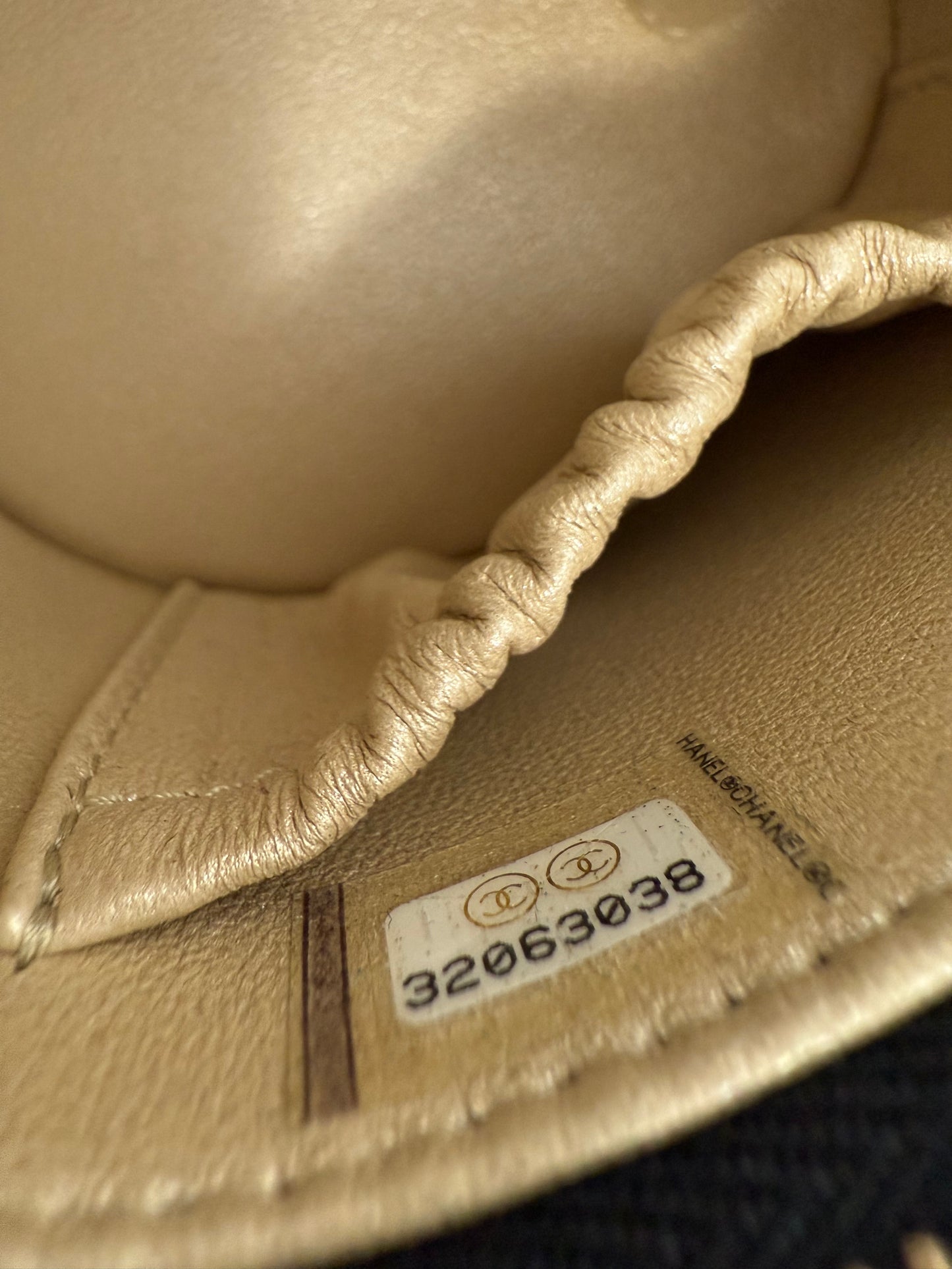 CHANEL Quilted Lambskin Ruched Handle Mini Vanity Case Black