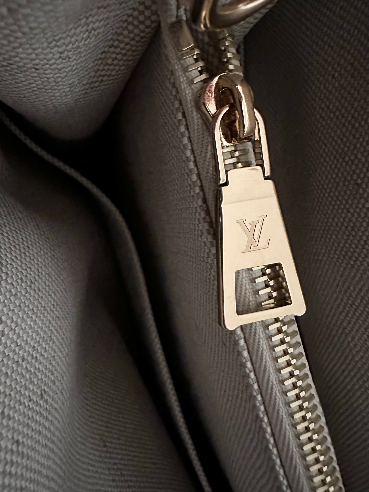 Louis Vuitton OnTheGo Voyage Flight Mode