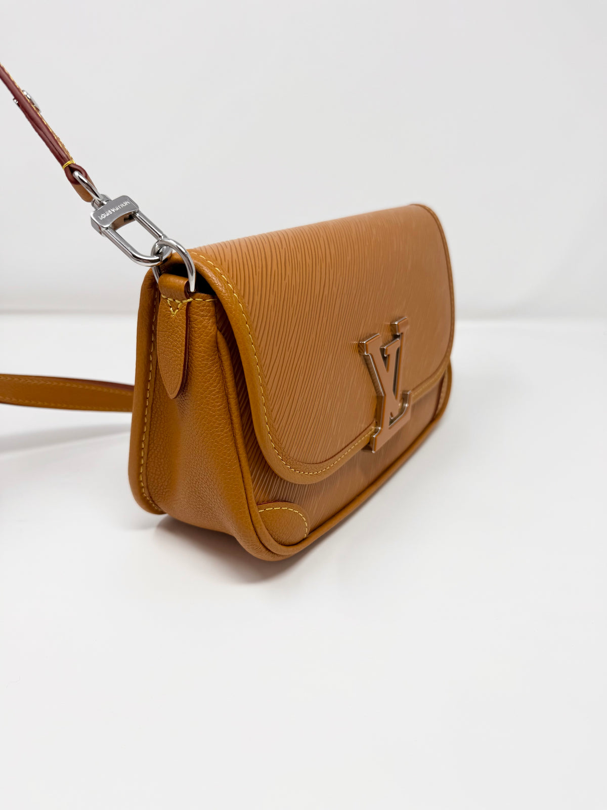 Louis Vuitton Buci Gold Honey Cognac Brown Epi Leather Shoulder Crossbody