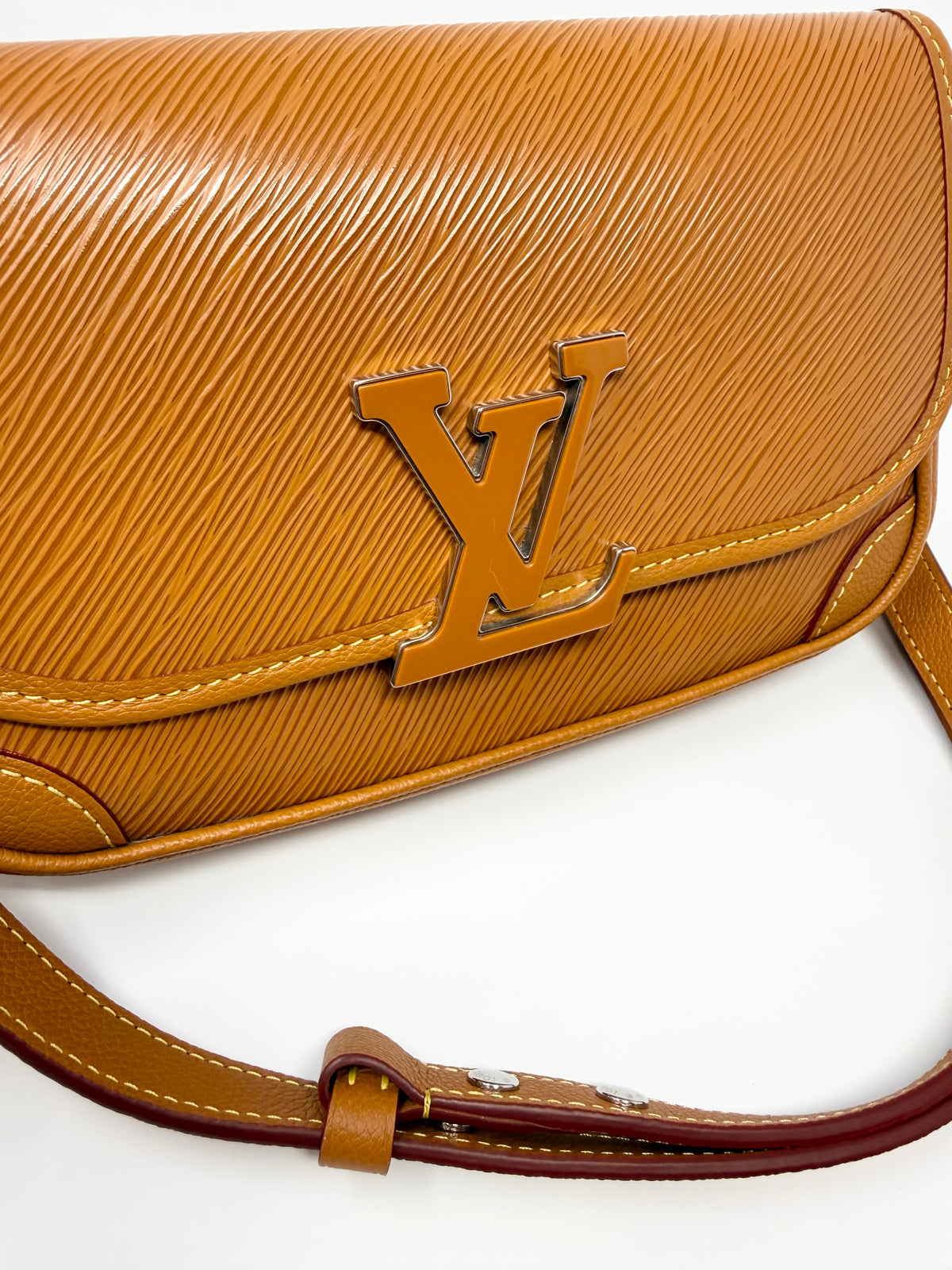Louis Vuitton Buci Gold Honey Cognac Brown Epi Leather Shoulder Crossbody