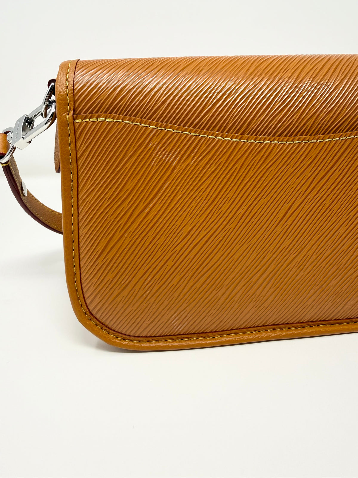 Louis Vuitton Buci Gold Honey Cognac Brown Epi Leather Shoulder Crossbody