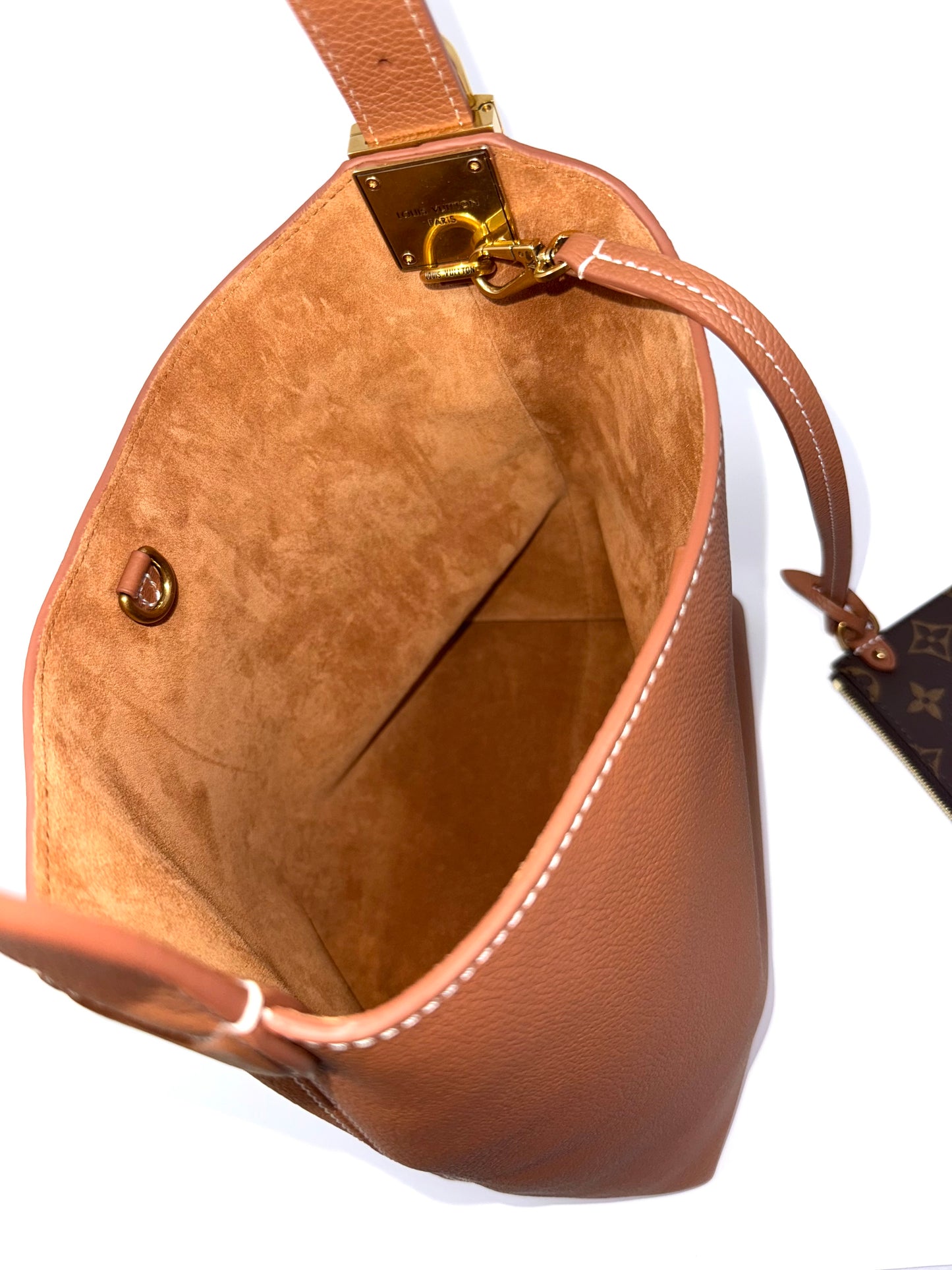 Louis Vuitton Low Key Hobo PM Cognac