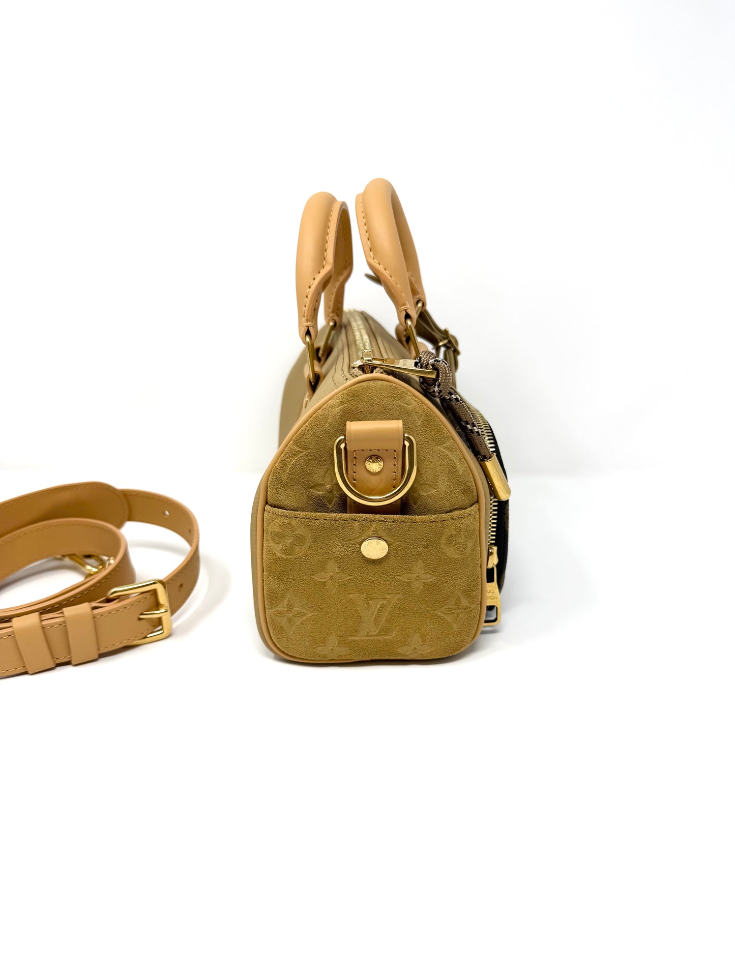 Louis Vuitton Keepall Cargo Bandouliere 25 Beige Khaki Monogam