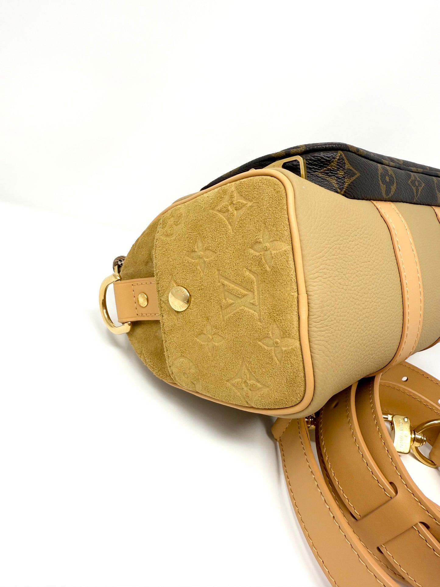 Louis Vuitton Keepall Cargo Bandouliere 25 Beige Khaki Monogam