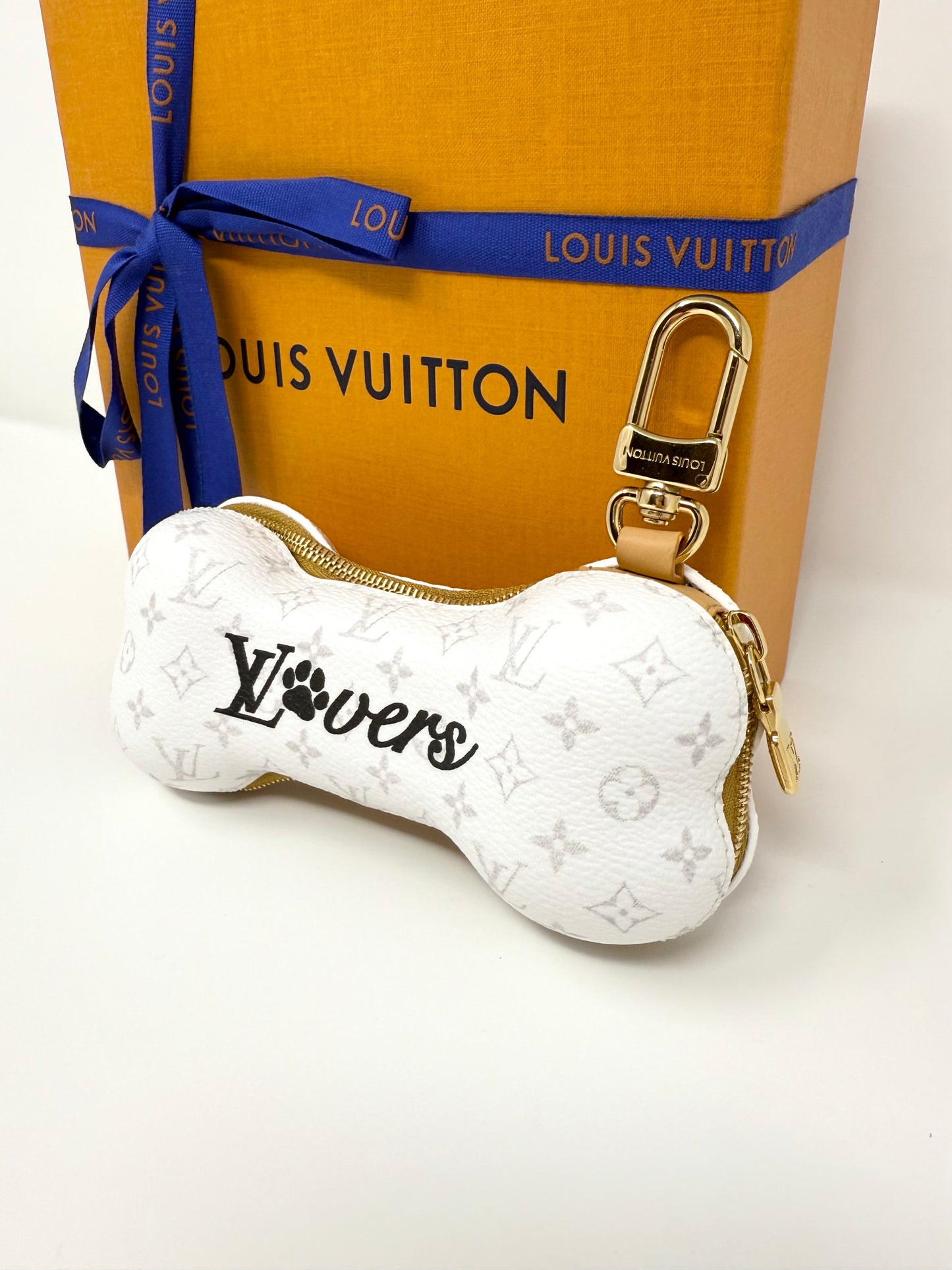 Louis Vuitton Pharrell Bone Key Holder Bag Charm White Paw Monogram