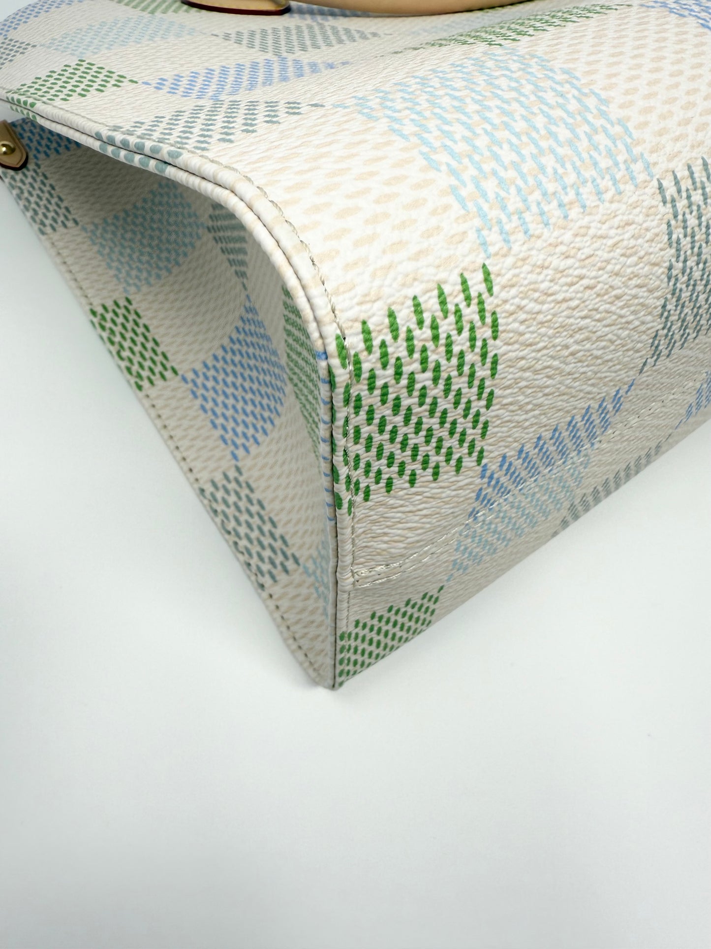 Louis Vuitton OnTheGo MM Damierlicious Damier Pistache Multicolor Blue Green