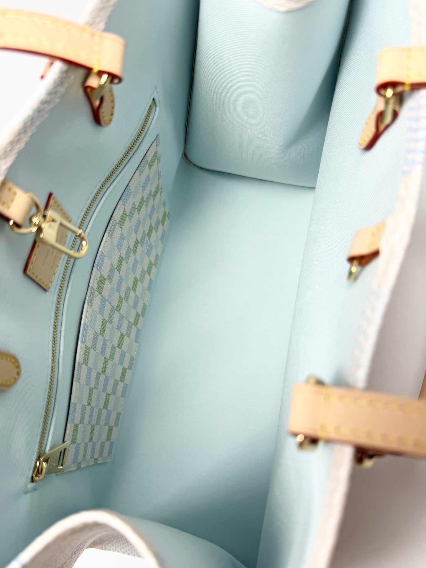 Louis Vuitton OnTheGo MM Damierlicious Damier Pistache Multicolor Blue Green