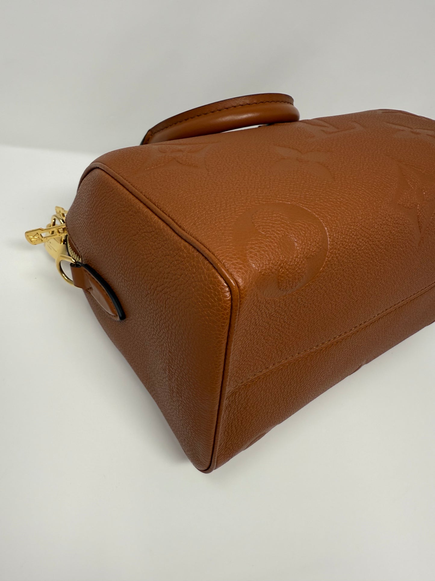 Louis Vuitton Speedy 25 Bandoliere Cognac Brown Handbag Giant Monogram