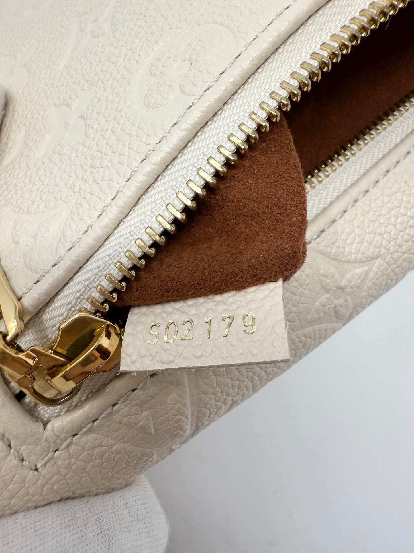 Louis Vuitton Empreinte BumBag Monogram Waist Belt Bag Creme Ivory White Cream